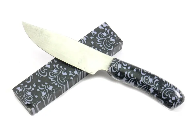 Resin Knife Scales 1