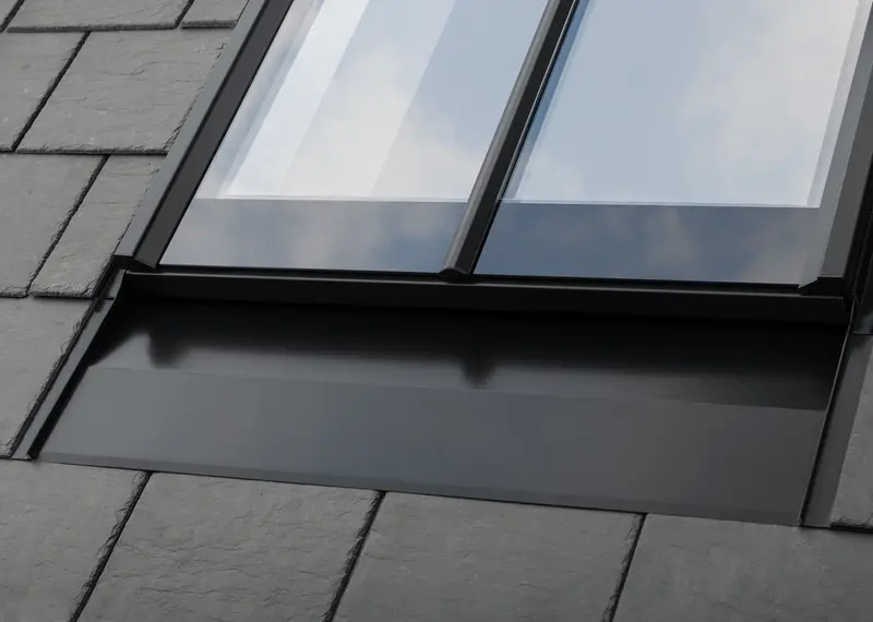 Velux Edu 1500 Heritage Conservation Flashings - For Use With Slates Or Plain Tiles Up To 14Mm 1