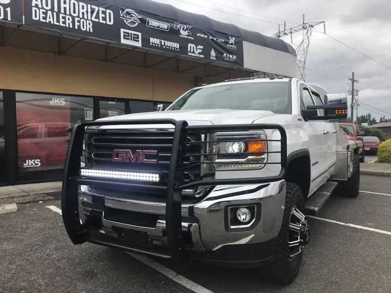 Vision X Xmitter Prime Xtreme Led Light Bar — 40", Black, 72W, 10-Beam (Part #9117584) 1